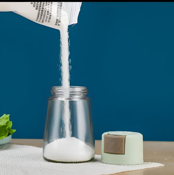 Sealed Seasoning Quantitative Bottle