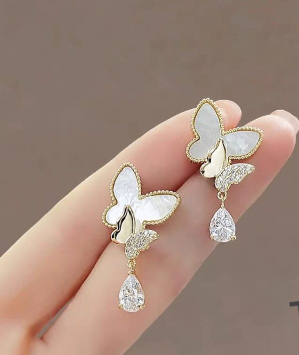 Double Butterfly Hanging Pearl Earings